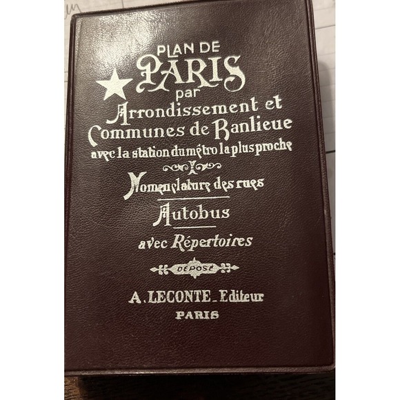 Other - plan de paris par arrondissement Eat Communes De Banlieue A.Levine editor Paris